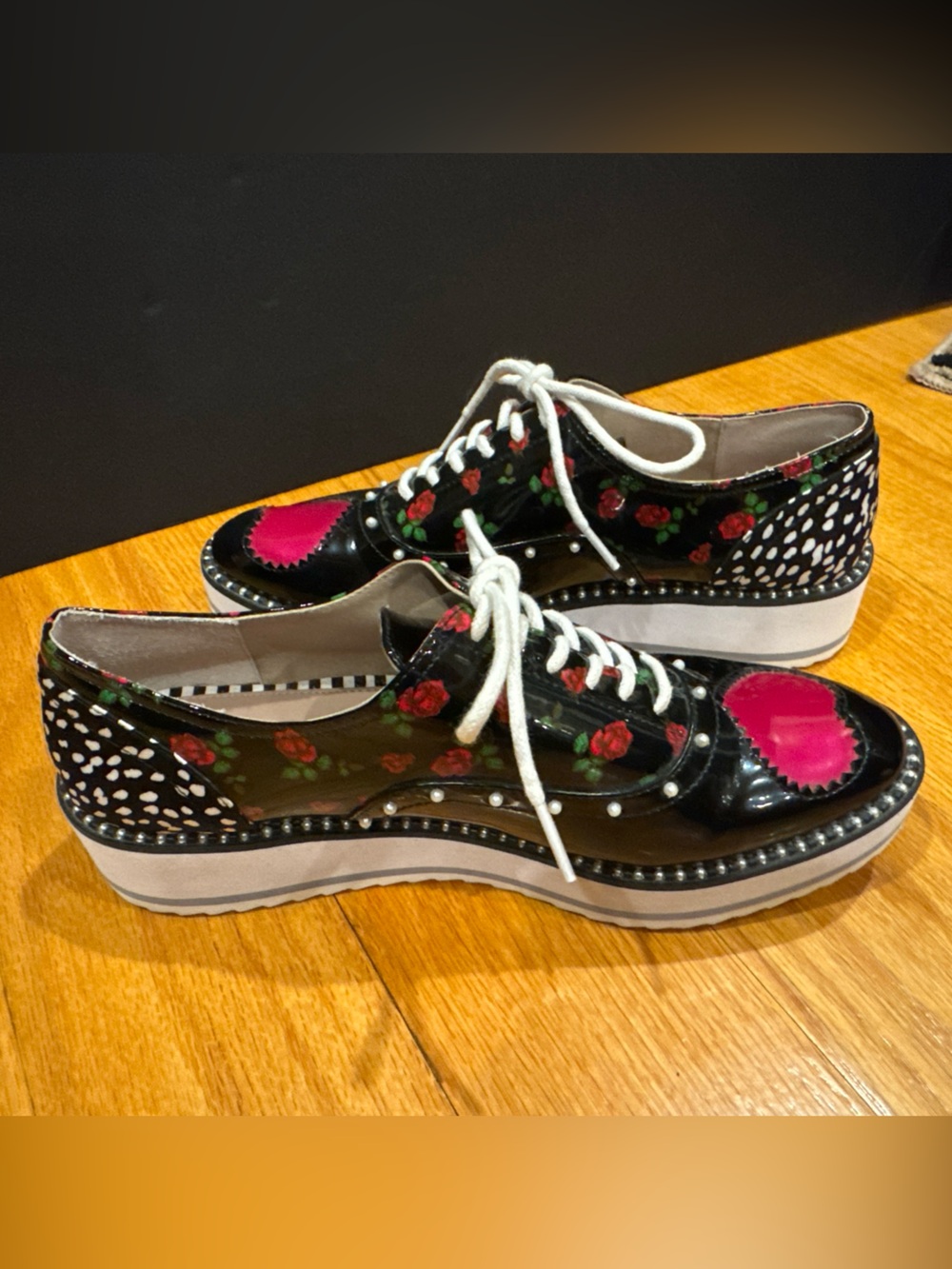 Betsey Johnson Marti Platform Oxford Shoes 8.5M Patent Leather Punk Pearls - Picture 2 of 16